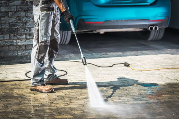 Driveway Pressure Washing in North Charleston