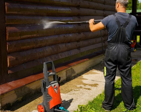 Cost of Log Home Pressure Washing in North Charleston